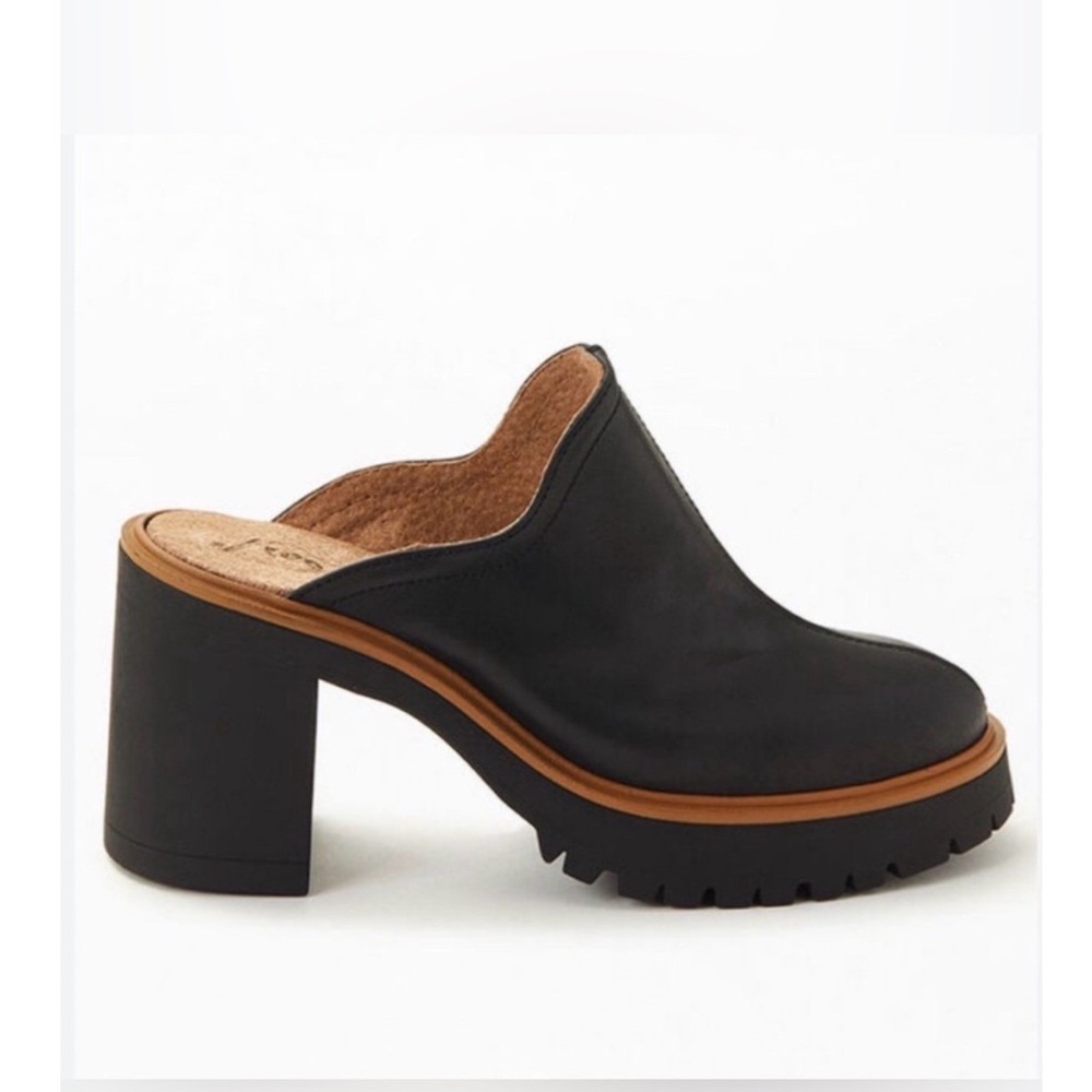 Free People James Mule Womens 38 Black Leather Lug Sole Platform Block Heel